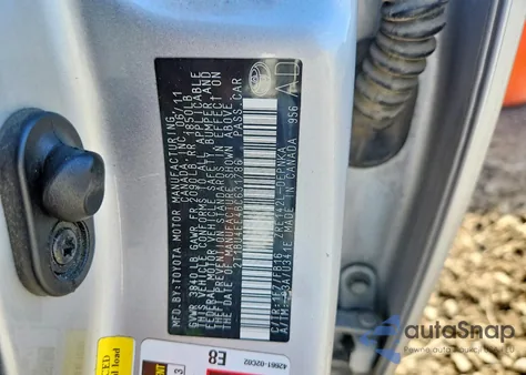 2011 Toyota Corolla Base z USA, uszkodzony, nr VIN 2T1BU4EE4BC631786